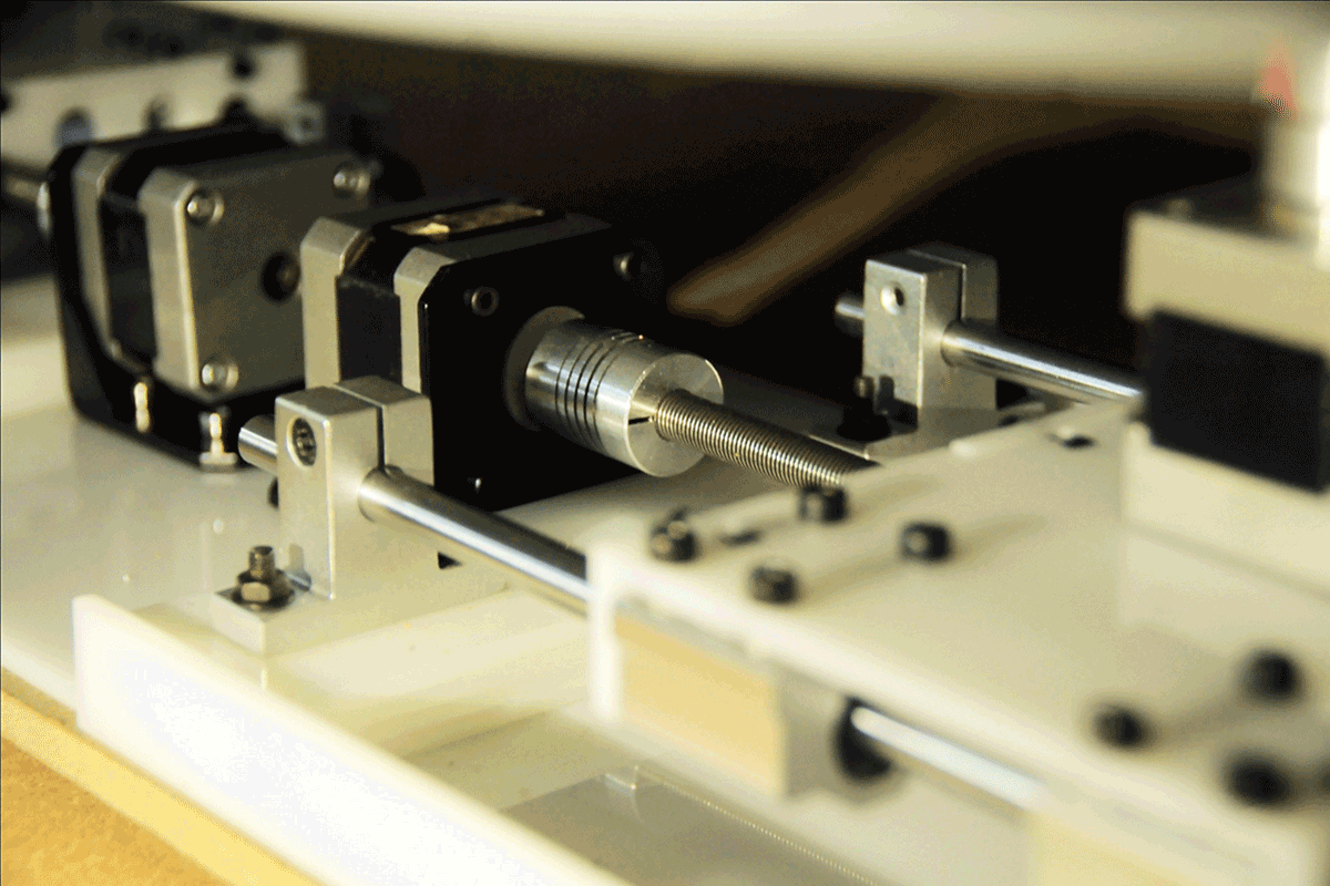 Detail of the device - Linearl motion shaft design