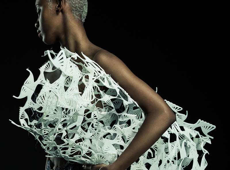 Fashion design by 3D printing technology